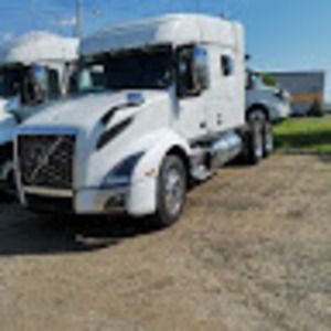 Meet your Posher, Halil